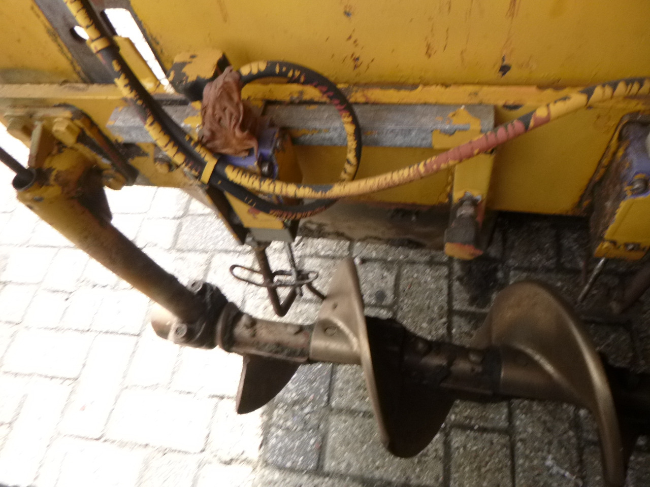 Асфальтоукладчик CATERPILLAR BB730: фото 27