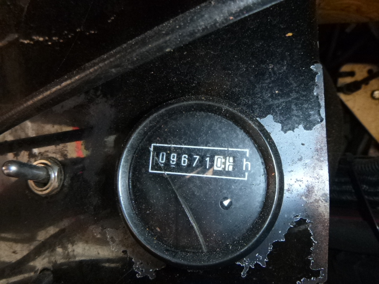 Асфальтоукладчик CATERPILLAR BB730: фото 6