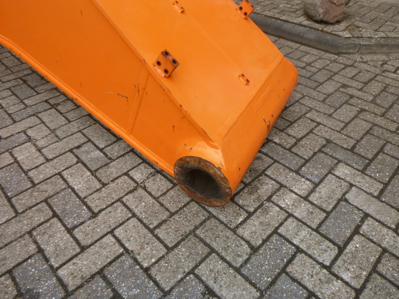 DOOSAN DX480/DX520/DX530 - Стрела для Экскаваторов: фото 4 DOOSAN DX480/DX520/DX530 - Стрела для Экскаваторов: фото 4