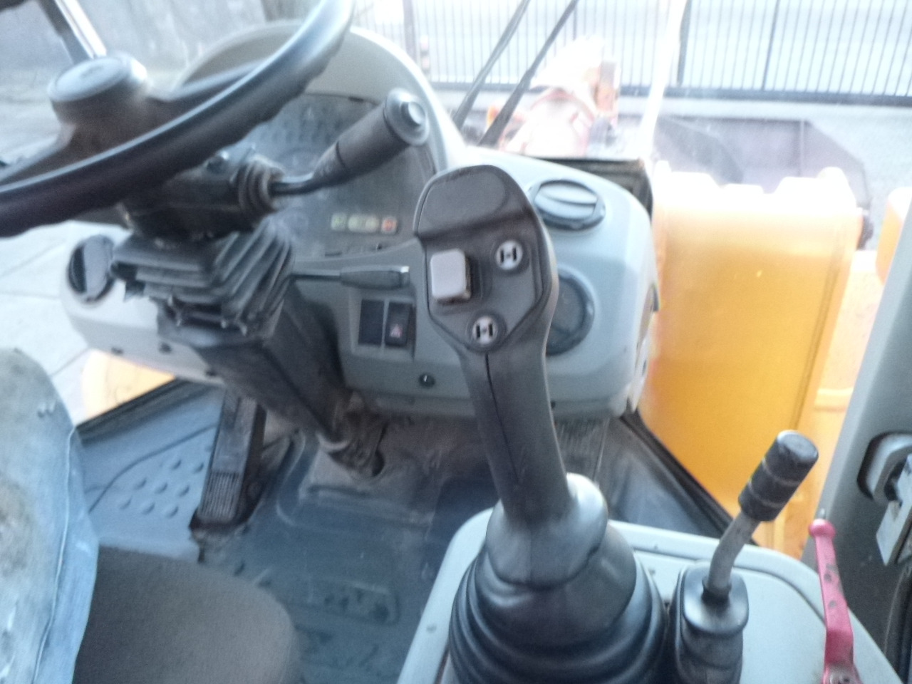 Колёсный погрузчик HYUNDAI HL770-7A: фото 19