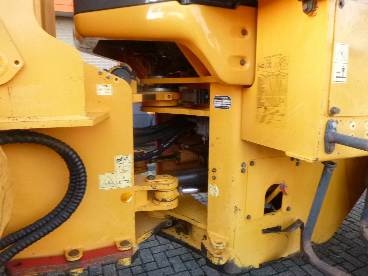 Колёсный погрузчик HYUNDAI HL770-7A: фото 14