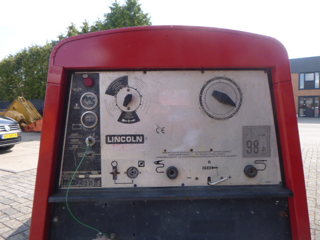 LINCOLN ELECTRIC SAE 300 - Сварочное оборудование: фото 5 LINCOLN ELECTRIC SAE 300 - Сварочное оборудование: фото 5