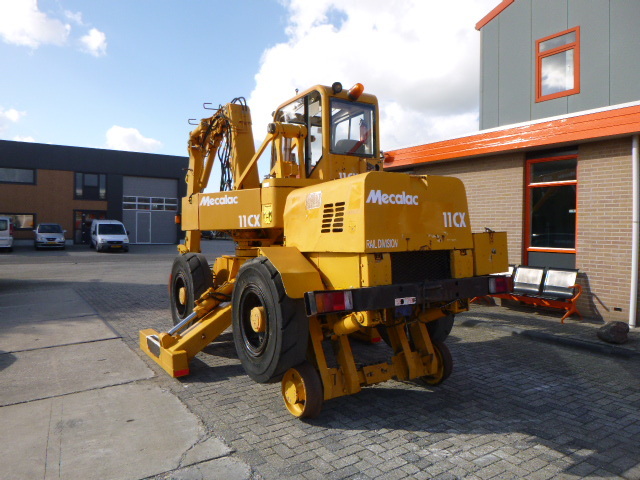 Колёсный экскаватор MECALAC MECALAC 11 CX MEWP ROAD RAIL DIVISION: фото 6 Колёсный экскаватор MECALAC MECALAC 11 CX MEWP ROAD RAIL DIVISION: фото 6