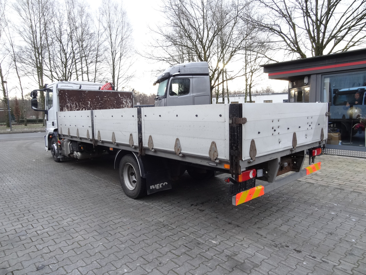 Грузовик бортовой/ Платформа, Автоманипулятор Iveco EuroCargo 120E25 Fassi F38: фото 9