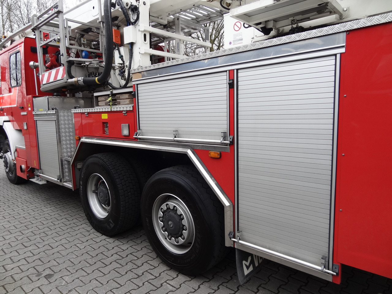MAN FE 410 6X6 Feuerwehr Vema Lift 32 Meter - Грузовик с подъемником: фото 5 MAN FE 410 6X6 Feuerwehr Vema Lift 32 Meter - Грузовик с подъемником: фото 5