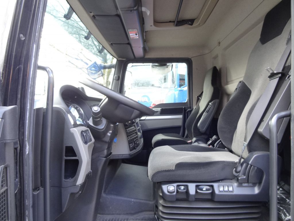MAN TGL 8.220 BL - Тентованный грузовик: фото 4 MAN TGL 8.220 BL - Тентованный грузовик: фото 4