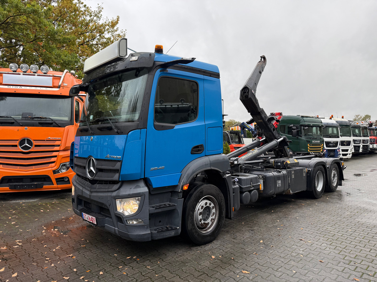 Mercedes-Benz Actros MP5 2546 6X2 Meiller RS21 - Крюковой мультилифт: фото 1 Mercedes-Benz Actros MP5 2546 6X2 Meiller RS21 - Крюковой мультилифт: фото 1