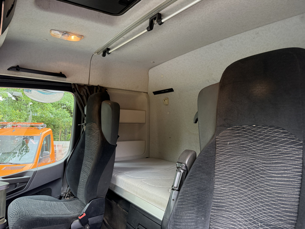 Mercedes-Benz Arocs 3251 8X4 Haken mit Kran HMF 2620 K5 - Крюковой мультилифт, Автоманипулятор: фото 4 Mercedes-Benz Arocs 3251 8X4 Haken mit Kran HMF 2620 K5 - Крюковой мультилифт, Автоманипулятор: фото 4