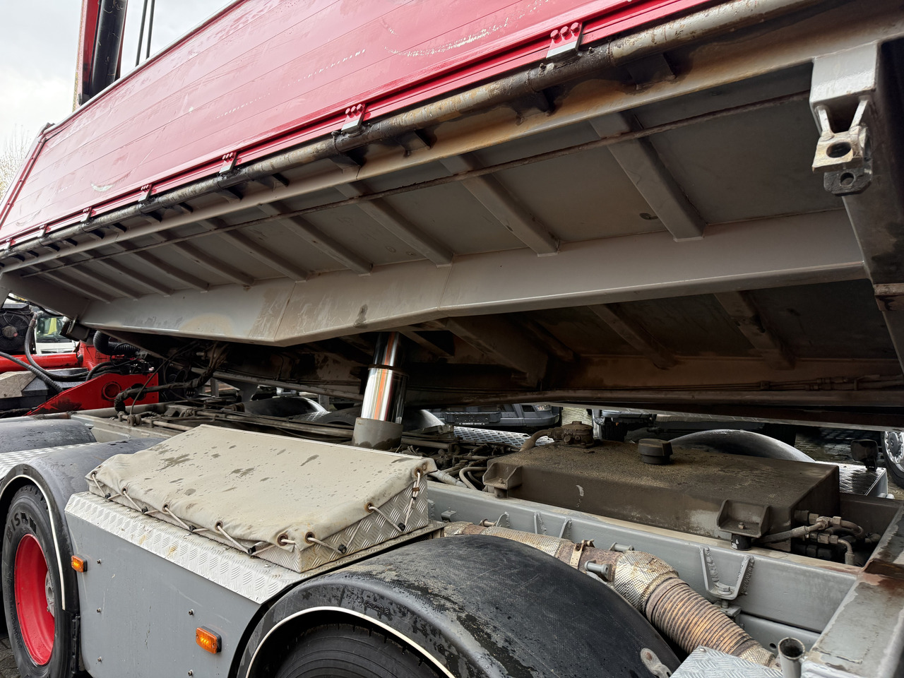 Scania R580 V8 8X4 Kipper Kran Palfinger 22002 - Самосвал, Автоманипулятор: фото 3 Scania R580 V8 8X4 Kipper Kran Palfinger 22002 - Самосвал, Автоманипулятор: фото 3