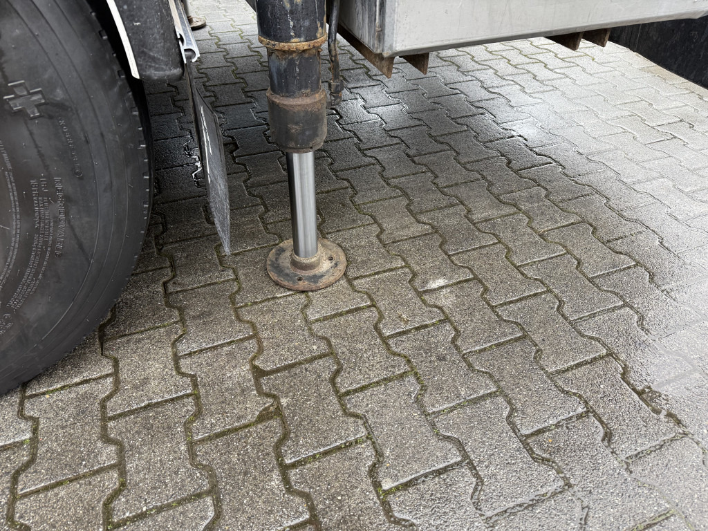 Volvo FH12 420 6X2 Kran PM 30025 bis 26.5 Meter - Грузовик бортовой/ Платформа, Автоманипулятор: фото 5 Volvo FH12 420 6X2 Kran PM 30025 bis 26.5 Meter - Грузовик бортовой/ Платформа, Автоманипулятор: фото 5