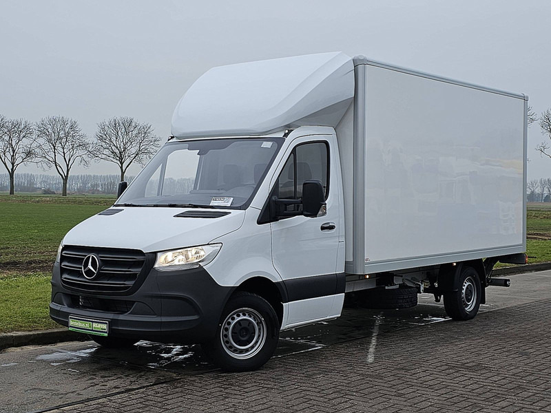 Mercedes-Benz Sprinter 315 Bakwagen Laadklep! - Фургон с закрытым кузовом: фото 2 Mercedes-Benz Sprinter 315 Bakwagen Laadklep! - Фургон с закрытым кузовом: фото 2