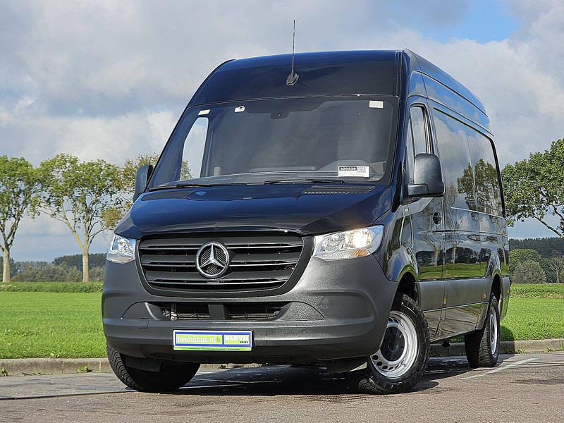 Mercedes-Benz Sprinter 315 L2H2 Automaat Mbux! - Цельнометаллический фургон: фото 1 Mercedes-Benz Sprinter 315 L2H2 Automaat Mbux! - Цельнометаллический фургон: фото 1