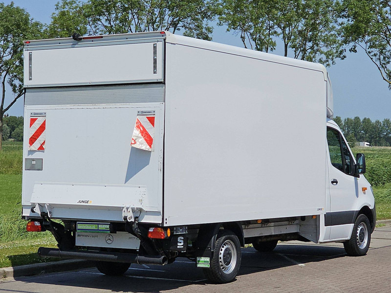 Mercedes-Benz Sprinter 317 Bakwagen Laadklep! - Фургон с закрытым кузовом: фото 3 Mercedes-Benz Sprinter 317 Bakwagen Laadklep! - Фургон с закрытым кузовом: фото 3