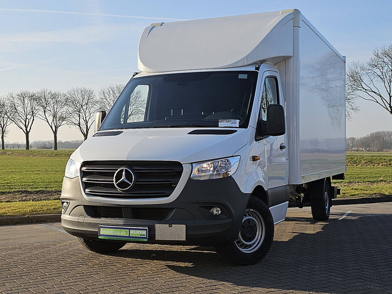 Mercedes-Benz Sprinter 317 Bakwagen Laadklep! - Фургон с закрытым кузовом: фото 1 Mercedes-Benz Sprinter 317 Bakwagen Laadklep! - Фургон с закрытым кузовом: фото 1