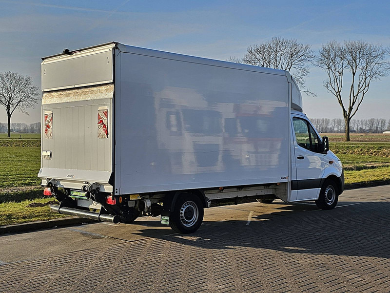 Mercedes-Benz Sprinter 317 Bakwagen Laadklep! - Фургон с закрытым кузовом: фото 3 Mercedes-Benz Sprinter 317 Bakwagen Laadklep! - Фургон с закрытым кузовом: фото 3