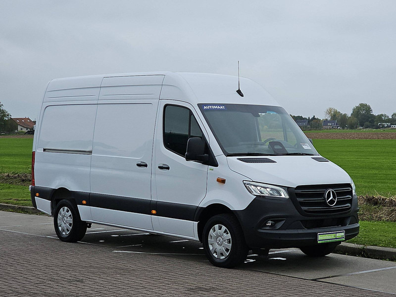 Mercedes-Benz Sprinter 317 L2H2 LED Mbux Navi - Цельнометаллический фургон: фото 5 Mercedes-Benz Sprinter 317 L2H2 LED Mbux Navi - Цельнометаллический фургон: фото 5