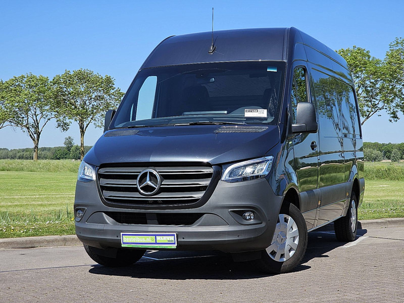 Mercedes-Benz Sprinter 317 L2H2 LED Navi ! - Легковой фургон: фото 1 Mercedes-Benz Sprinter 317 L2H2 LED Navi ! - Легковой фургон: фото 1