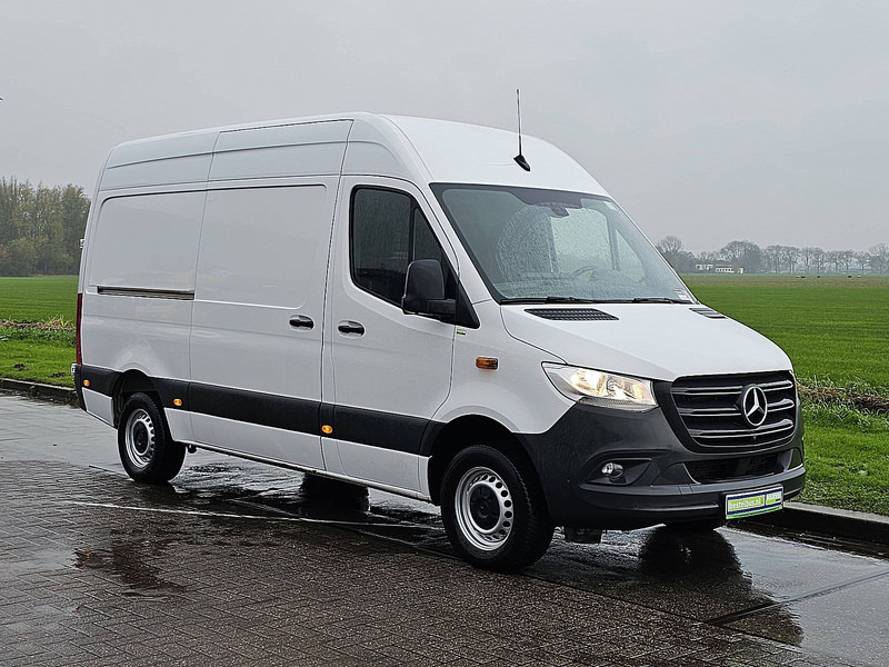 Mercedes-Benz Sprinter 317 L2H2 Mbux Navi RWD! - Цельнометаллический фургон: фото 5 Mercedes-Benz Sprinter 317 L2H2 Mbux Navi RWD! - Цельнометаллический фургон: фото 5