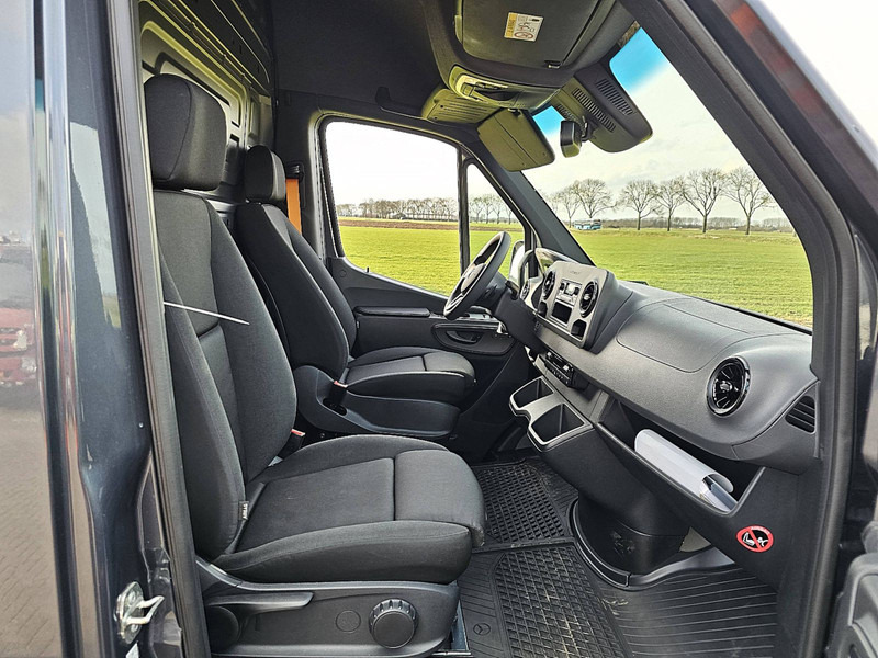 Цельнометаллический фургон, Электрический фургон Mercedes-Benz eSprinter  L2H2 47 kWh Airco!: фото 7
