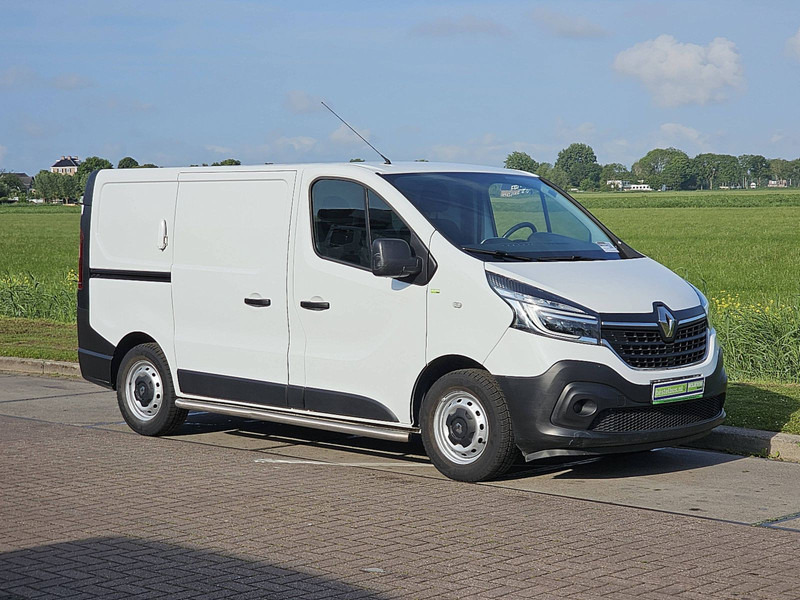 Renault Trafic 1.6 DCI 95 COMFORT L1H1 - Легковой фургон: фото 5 Renault Trafic 1.6 DCI 95 COMFORT L1H1 - Легковой фургон: фото 5