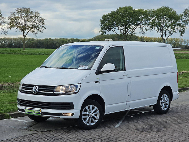 Volkswagen Transporter 2.0 TDI L1H1 Airco Euro6 NAP - Легковой фургон: фото 2 Volkswagen Transporter 2.0 TDI L1H1 Airco Euro6 NAP - Легковой фургон: фото 2