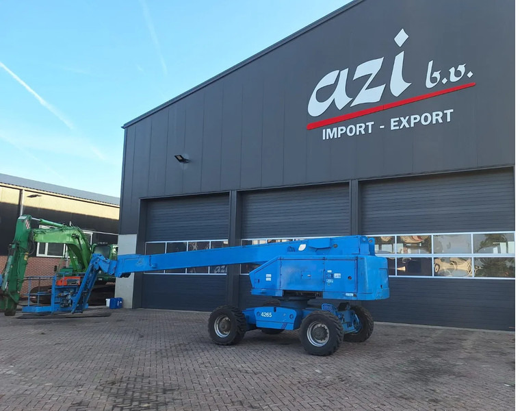 Aichi SP21AJ - Телескопический подъемник: фото 1 Aichi SP21AJ - Телескопический подъемник: фото 1