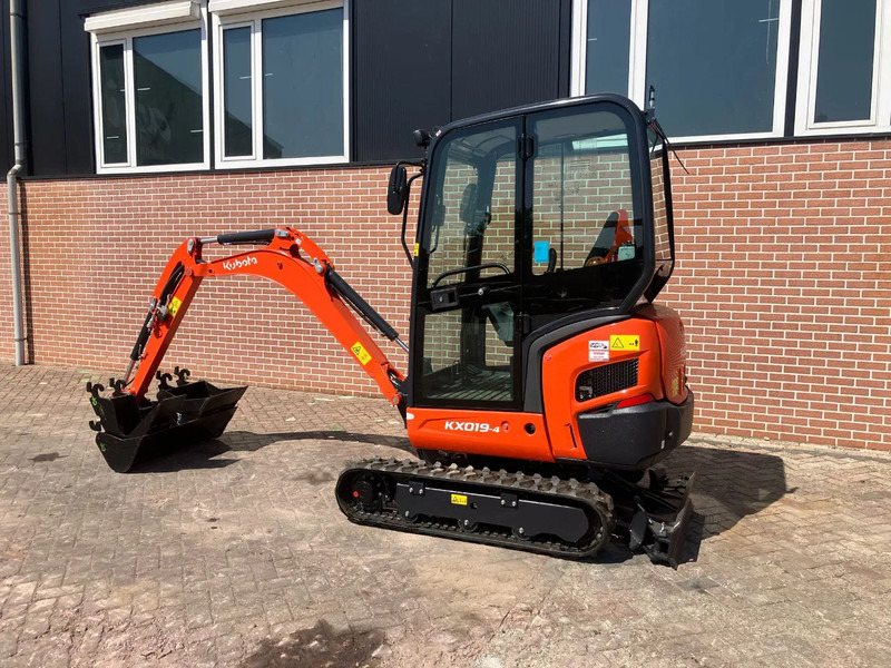 Kubota KX019 4 - Гусеничный экскаватор: фото 4 Kubota KX019 4 - Гусеничный экскаватор: фото 4