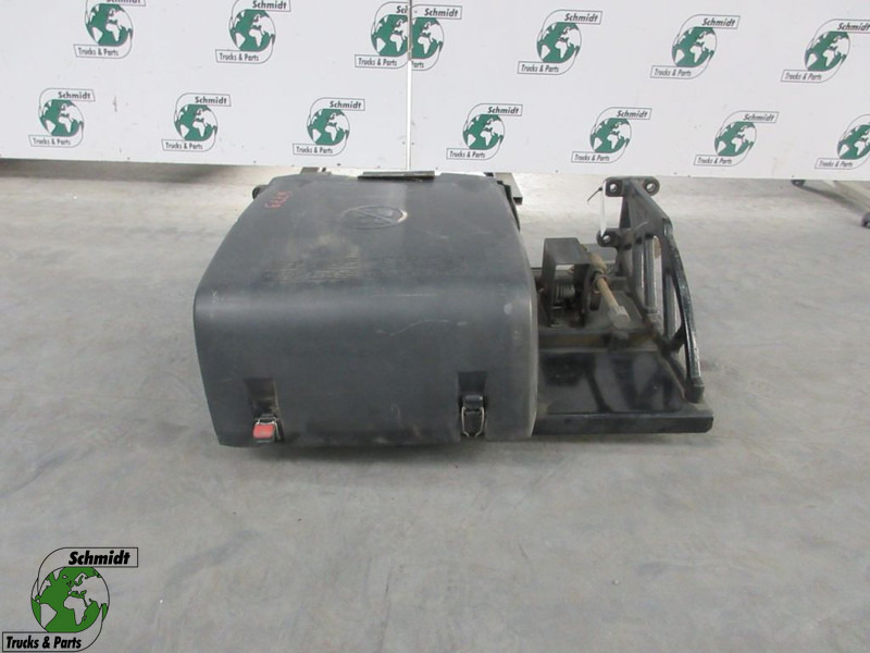 DAF 19226980/2049055 ACCUDEKSEL MET BANDEN LIER XF CF EURO 6 - Аккумулятор для Грузовиков: фото 1 DAF 19226980/2049055 ACCUDEKSEL MET BANDEN LIER XF CF EURO 6 - Аккумулятор для Грузовиков: фото 1