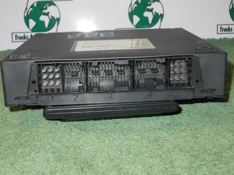 Mercedes-Benz A 004 446 56 02 CPC 3 MODULEN MERCEDES 1845 MP4 EURO 6 - Электрическая система для Грузовиков: фото 4 Mercedes-Benz A 004 446 56 02 CPC 3 MODULEN MERCEDES 1845 MP4 EURO 6 - Электрическая система для Грузовиков: фото 4