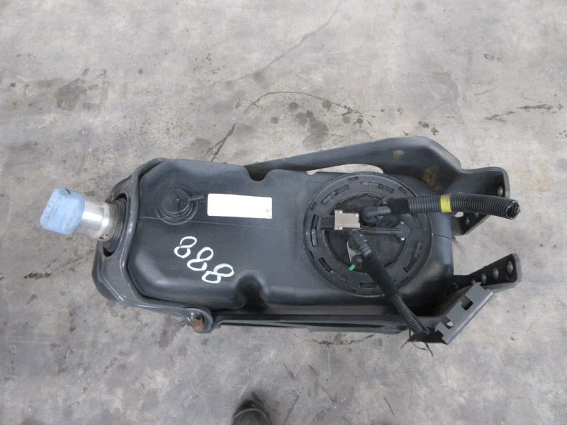 Mercedes-Benz A 960 470 40 15 // A 960 470 27 15 // A 960 470 28 15 AD BLUE TANK MERCEDES MP4 - Топливный бак для Грузовиков: фото 5 Mercedes-Benz A 960 470 40 15 // A 960 470 27 15 // A 960 470 28 15 AD BLUE TANK MERCEDES MP4 - Топливный бак для Грузовиков: фото 5