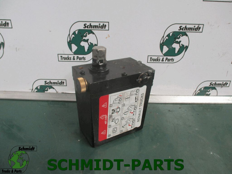 Renault 7421726535 Kantel Pomp - Гидравлика для Грузовиков: фото 1 Renault 7421726535 Kantel Pomp - Гидравлика для Грузовиков: фото 1