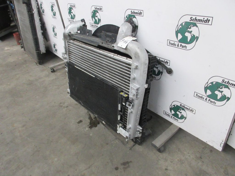 Scania 1769999/1847233/ RADIATEUR INTERCOOLER SCANIA P270 EURO 5 - Радиатор для Грузовиков: фото 3 Scania 1769999/1847233/ RADIATEUR INTERCOOLER SCANIA P270 EURO 5 - Радиатор для Грузовиков: фото 3