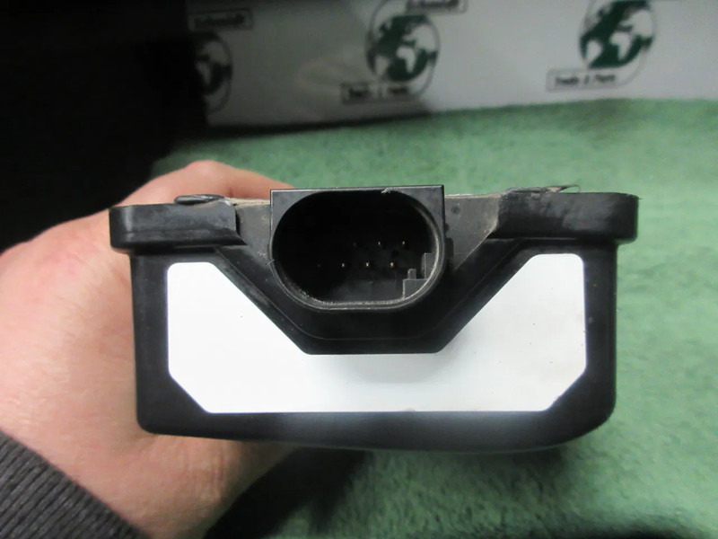 Volvo 21723744 // 22366106 RADAR SENSOR VOLVO FM 420 EURO 6 MODEL 2018 - Электрическая система для Грузовиков: фото 4 Volvo 21723744 // 22366106 RADAR SENSOR VOLVO FM 420 EURO 6 MODEL 2018 - Электрическая система для Грузовиков: фото 4