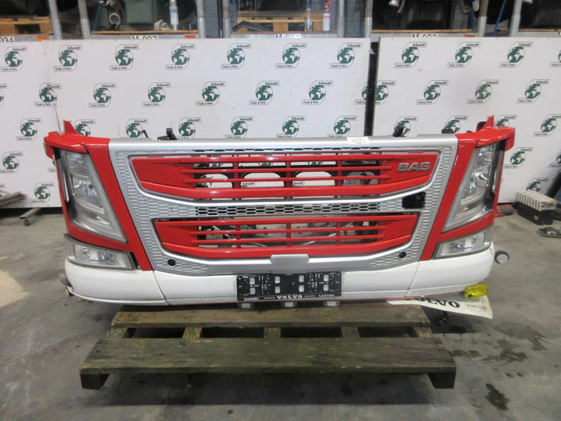 Volvo 22239219 // 22239217 // 84172098 COMPLETEN VOOR KOP VOLVO FM 420 EURO 6 - Бампер для Грузовиков: фото 4 Volvo 22239219 // 22239217 // 84172098 COMPLETEN VOOR KOP VOLVO FM 420 EURO 6 - Бампер для Грузовиков: фото 4