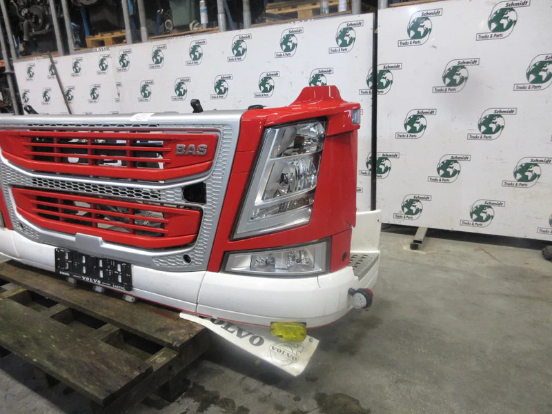 Volvo 22239219 // 22239217 // 84172098 COMPLETEN VOOR KOP VOLVO FM 420 EURO 6 - Бампер для Грузовиков: фото 5 Volvo 22239219 // 22239217 // 84172098 COMPLETEN VOOR KOP VOLVO FM 420 EURO 6 - Бампер для Грузовиков: фото 5