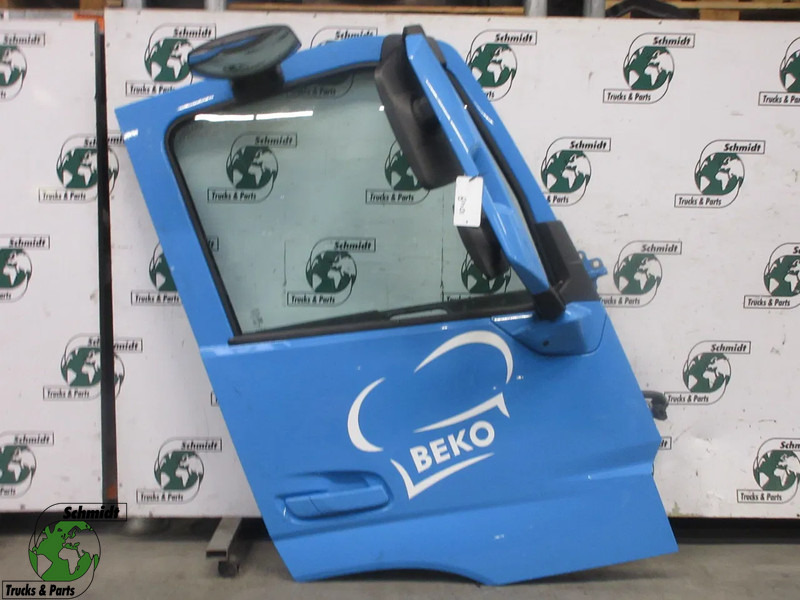 Volvo 84235902 DEUR RECHTS VOLVO FM 330 MODEL 2023 NIEUWE TYPE - Дверь и запчасти для Грузовиков: фото 1 Volvo 84235902 DEUR RECHTS VOLVO FM 330 MODEL 2023 NIEUWE TYPE - Дверь и запчасти для Грузовиков: фото 1