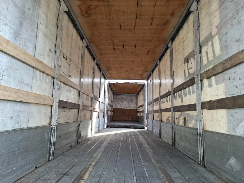 Тентованный грузовик Renault T480 COMFORT / DOUBLE TANK / TIR LINE / TUV:30-03-2026 / THROUGH LOADING SYSTEM / LWDS / AUTOMATIC / EURO-6 / 2017: фото 6 Тентованный грузовик Renault T480 COMFORT / DOUBLE TANK / TIR LINE / TUV:30-03-2026 / THROUGH LOADING SYSTEM / LWDS / AUTOMATIC / EURO-6 / 2017: фото 6