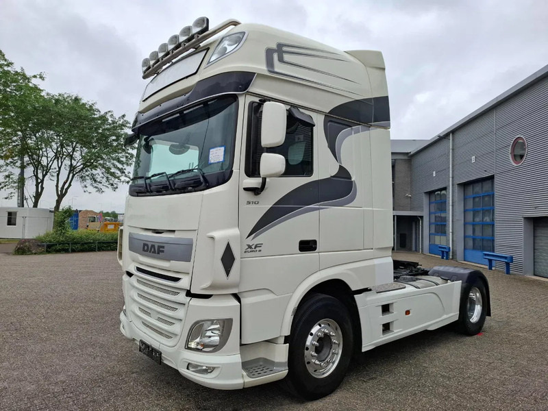 DAF XF106-460 / DEB / TUV:20-01-2026 / 753438 KM / FRIDGE / ACC / LWDS / SMART TACHO / ALCOA / AUTOMATIC / EURO-6 / 2017 - Тягач: фото 1 DAF XF106-460 / DEB / TUV:20-01-2026 / 753438 KM / FRIDGE / ACC / LWDS / SMART TACHO / ALCOA / AUTOMATIC / EURO-6 / 2017 - Тягач: фото 1