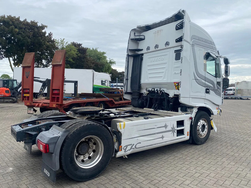 Iveco Stralis 570 XP / ENGINE RUNNING / INTARDER / PARKCOOL / DOUBLE TANK / NAVI / LEATHER / ONLY:749717 KM / ALCOA / EURO-6 / 2017 - Тягач: фото 5 Iveco Stralis 570 XP / ENGINE RUNNING / INTARDER / PARKCOOL / DOUBLE TANK / NAVI / LEATHER / ONLY:749717 KM / ALCOA / EURO-6 / 2017 - Тягач: фото 5
