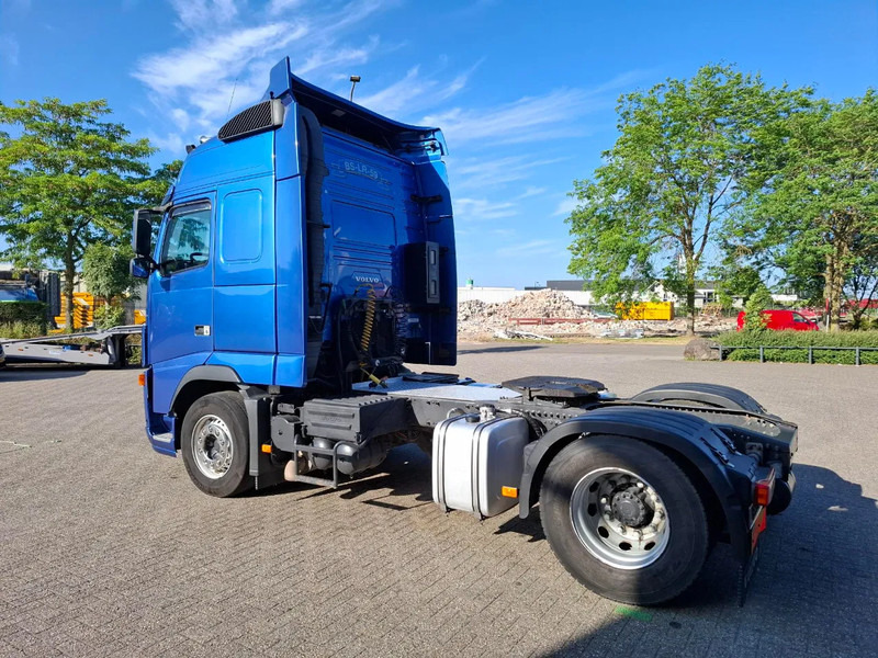 Volvo FH13-400 / HYDRAULICS / NL TRUCK / TUV:14-09-2025 / GLOBETROTTER / FRIGDE / AIRCO / AUTOMATIC / EURO-5 / 2006 - Тягач: фото 3 Volvo FH13-400 / HYDRAULICS / NL TRUCK / TUV:14-09-2025 / GLOBETROTTER / FRIGDE / AIRCO / AUTOMATIC / EURO-5 / 2006 - Тягач: фото 3