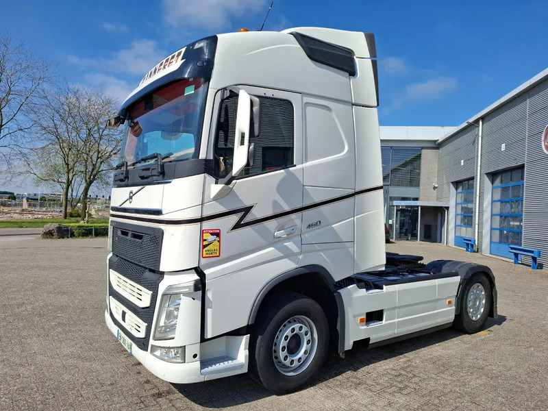 Volvo FH4-460 / VEB+ / DOUBLE TANK / FRIDGE / AUTOMATIC / EURO-6 / 2018 - Тягач: фото 1 Volvo FH4-460 / VEB+ / DOUBLE TANK / FRIDGE / AUTOMATIC / EURO-6 / 2018 - Тягач: фото 1