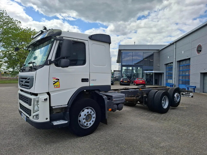 Volvo FM13-420 / VEB+ / LIFT+LENKACHSE / INLINER / AIRCO / AUTOMATIC / EURO-5 / 2011 - Грузовик-шасси: фото 1 Volvo FM13-420 / VEB+ / LIFT+LENKACHSE / INLINER / AIRCO / AUTOMATIC / EURO-5 / 2011 - Грузовик-шасси: фото 1
