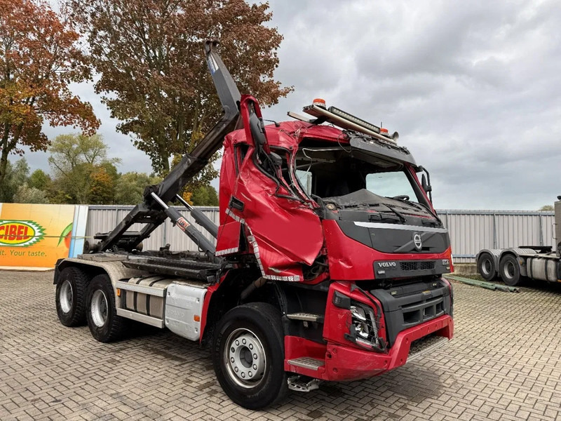Volvo FMX4-500 / ENGINE RUNNING / VEB+ / 6X4 / 2XBIG AXLE / AJK 20 TON HOOKLIFT / ONLY:276433 KM / AUTOMATIC / EURO-6 / 2020 - Крюковой мультилифт: фото 3 Volvo FMX4-500 / ENGINE RUNNING / VEB+ / 6X4 / 2XBIG AXLE / AJK 20 TON HOOKLIFT / ONLY:276433 KM / AUTOMATIC / EURO-6 / 2020 - Крюковой мультилифт: фото 3