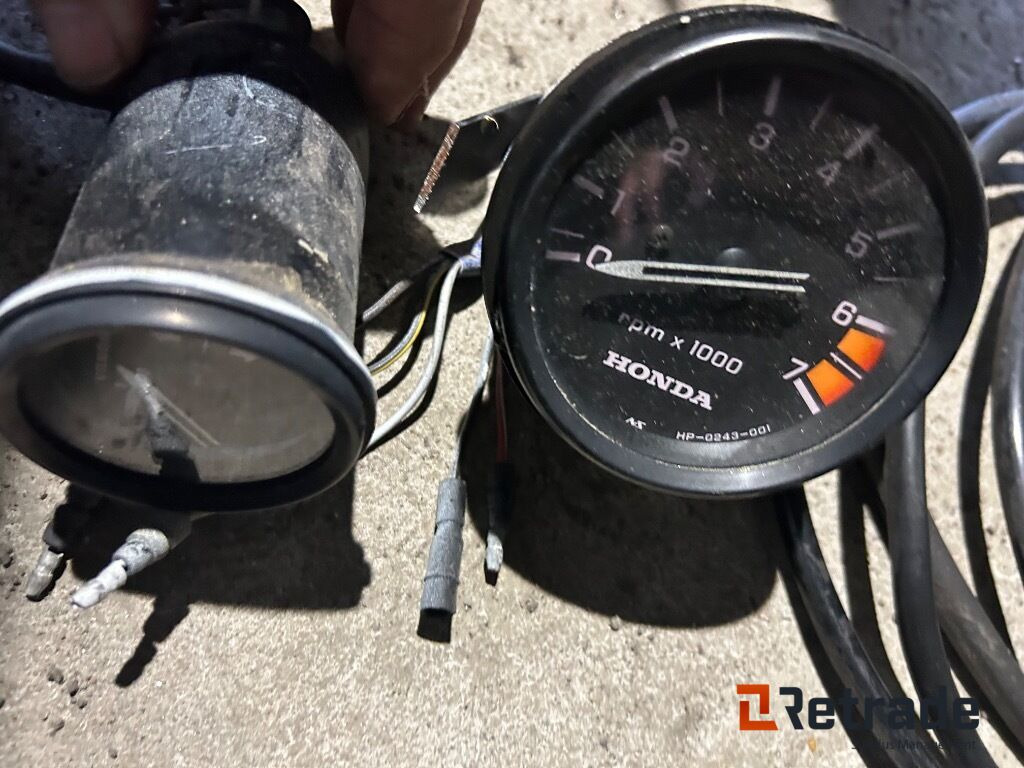 Другая техника 2002 Båtmotor Honda 130 hk Four Stroke: фото 13 Другая техника 2002 Båtmotor Honda 130 hk Four Stroke: фото 13