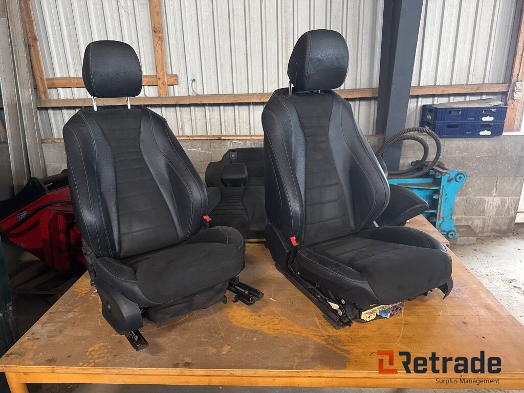 Mercedes Benz Dellæder - Легковой автомобиль: фото 2 Mercedes Benz Dellæder - Легковой автомобиль: фото 2