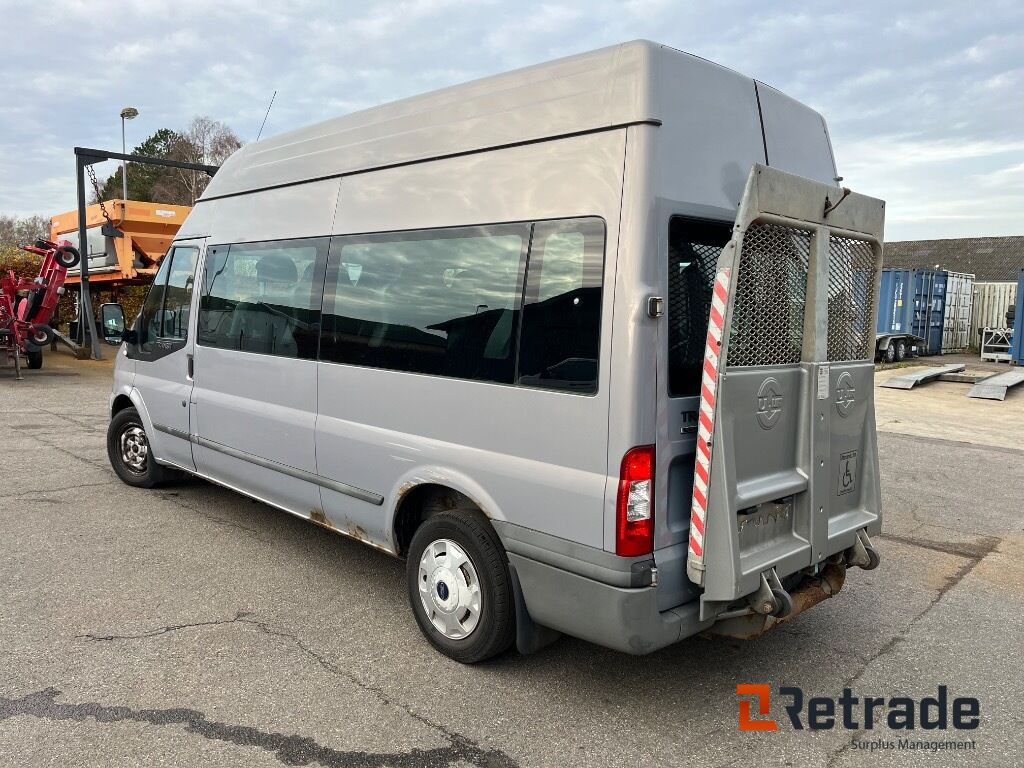 Minibus med lift FORD TRANSIT KOMBI 300L F 2,2 TDCI - Микроавтобус, Пассажирский фургон: фото 4 Minibus med lift FORD TRANSIT KOMBI 300L F 2,2 TDCI - Микроавтобус, Пассажирский фургон: фото 4