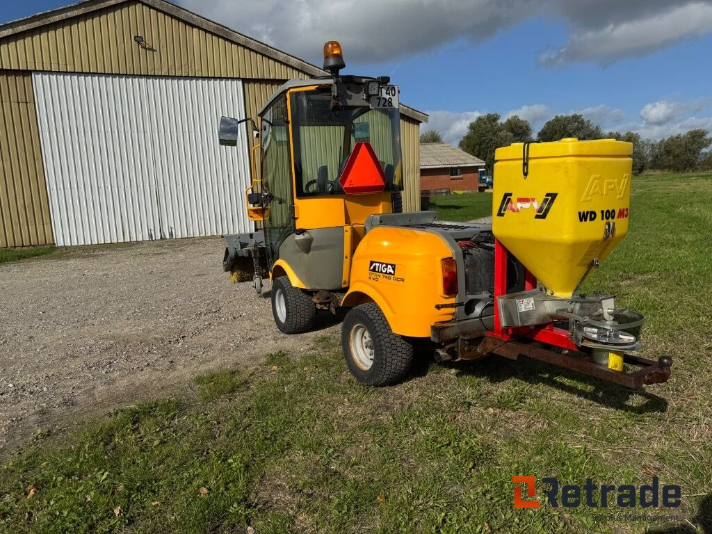 STIGA TITAN 740DCR - Сельскохозяйственная техника: фото 4 STIGA TITAN 740DCR - Сельскохозяйственная техника: фото 4