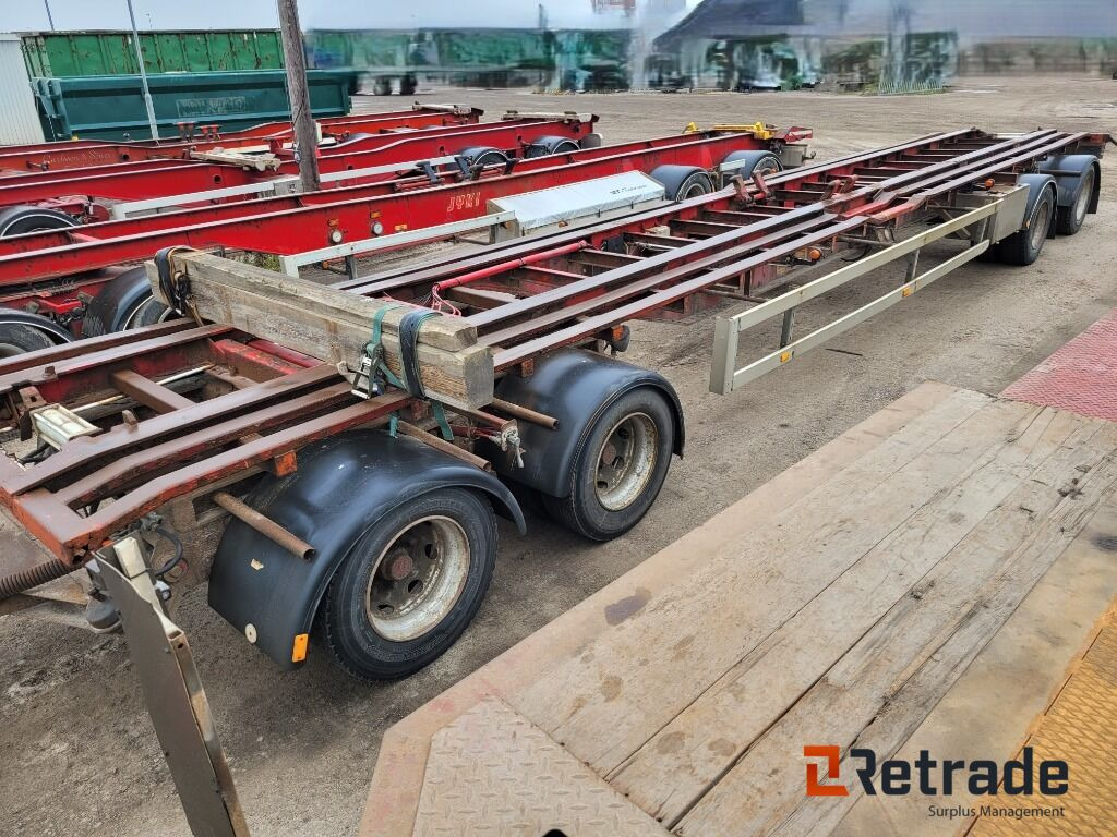 Släpvagn Briab Kilafors 4-axligt lastväxlarsläp - Прицеп мультилифт/ Бункеровоз: фото 1 Släpvagn Briab Kilafors 4-axligt lastväxlarsläp - Прицеп мультилифт/ Бункеровоз: фото 1