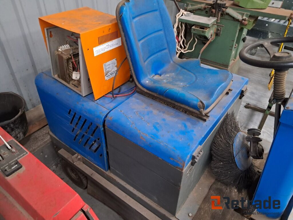 Fejemaskine ISAL 110 E - Строительная техника: фото 5 Fejemaskine ISAL 110 E - Строительная техника: фото 5