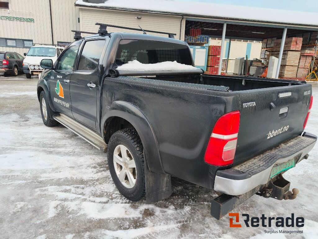 TOYOTA Hilux 4WD - Легковой автомобиль: фото 5 TOYOTA Hilux 4WD - Легковой автомобиль: фото 5